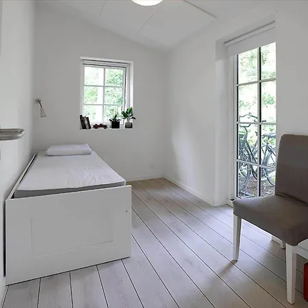 13384-hojby-bentsvej-10 펜션 *